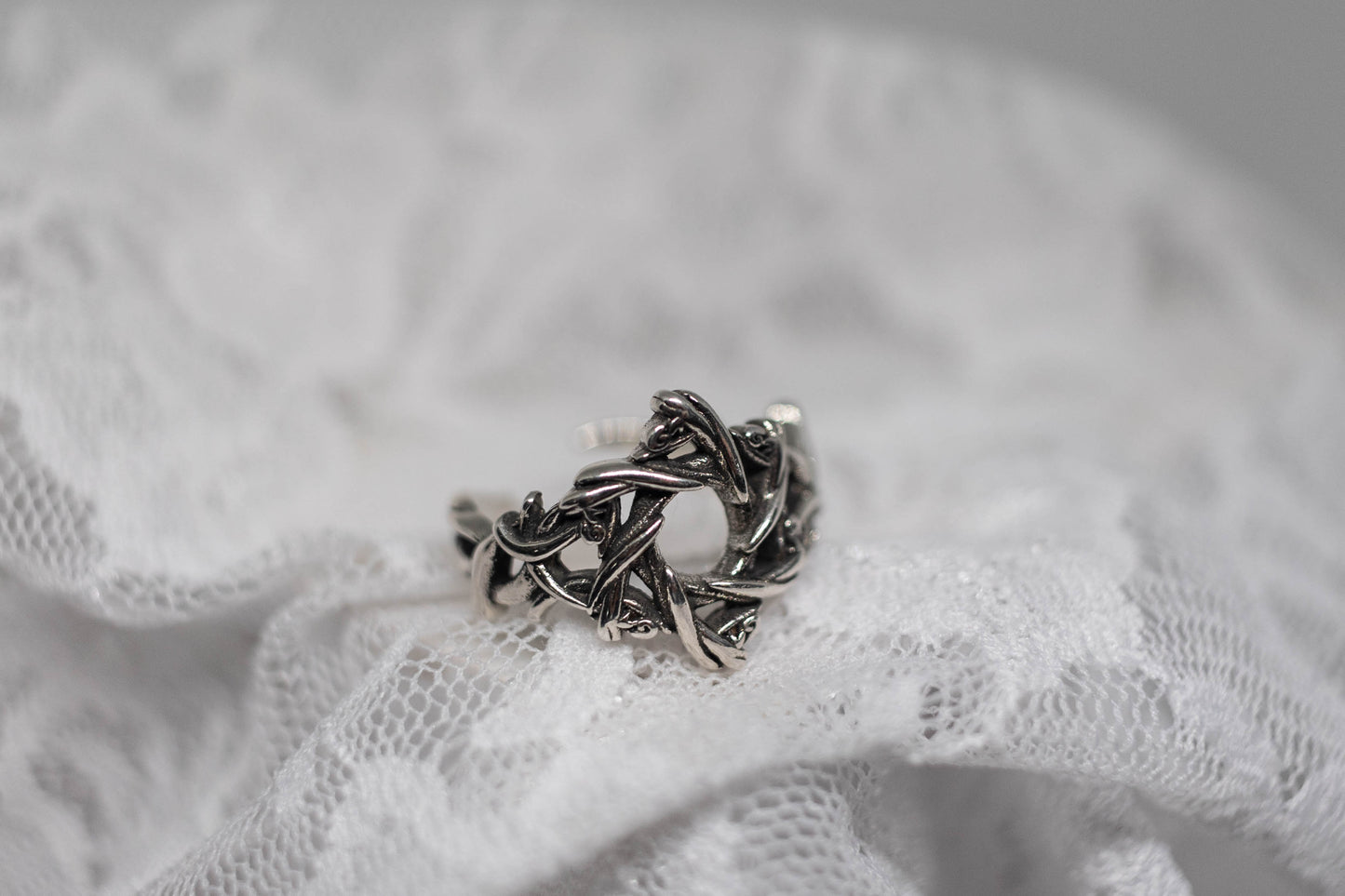 TWILIGHT VINE RING