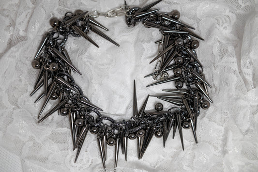 STEEL THORN NECKLACE