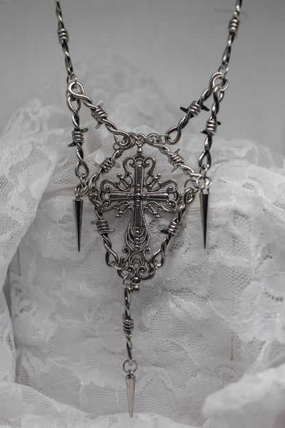 SACRED WIRE RELIC NECKLACE