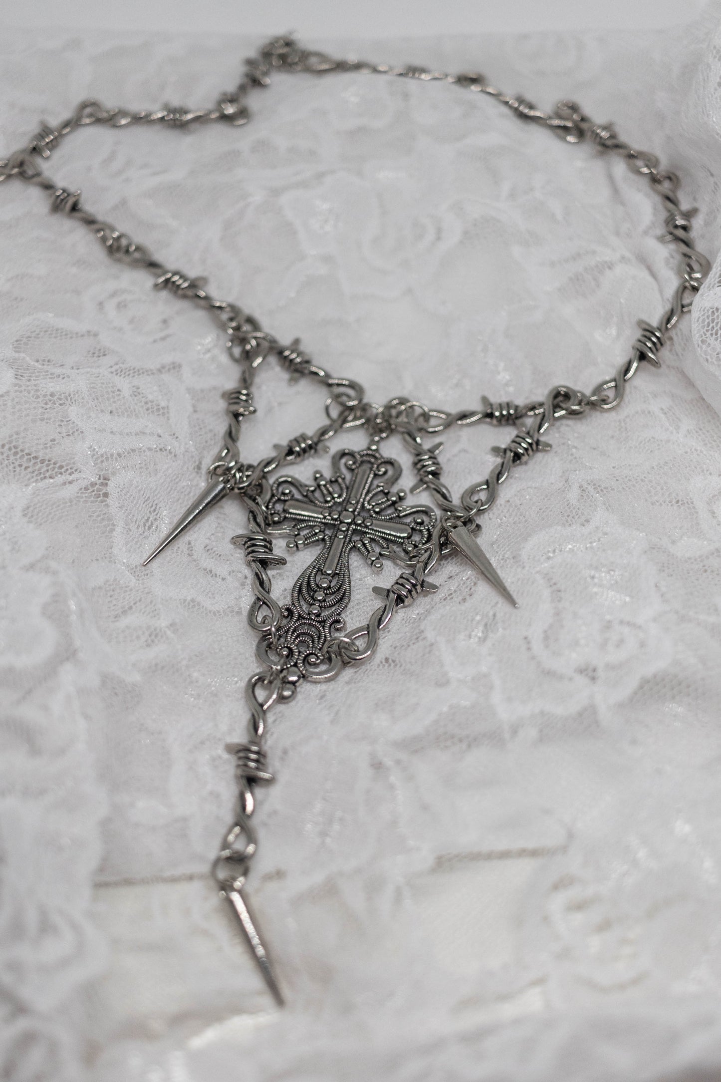 SACRED WIRE RELIC NECKLACE