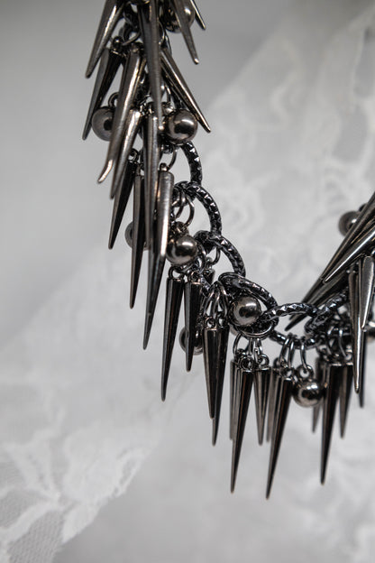 STEEL THORN NECKLACE