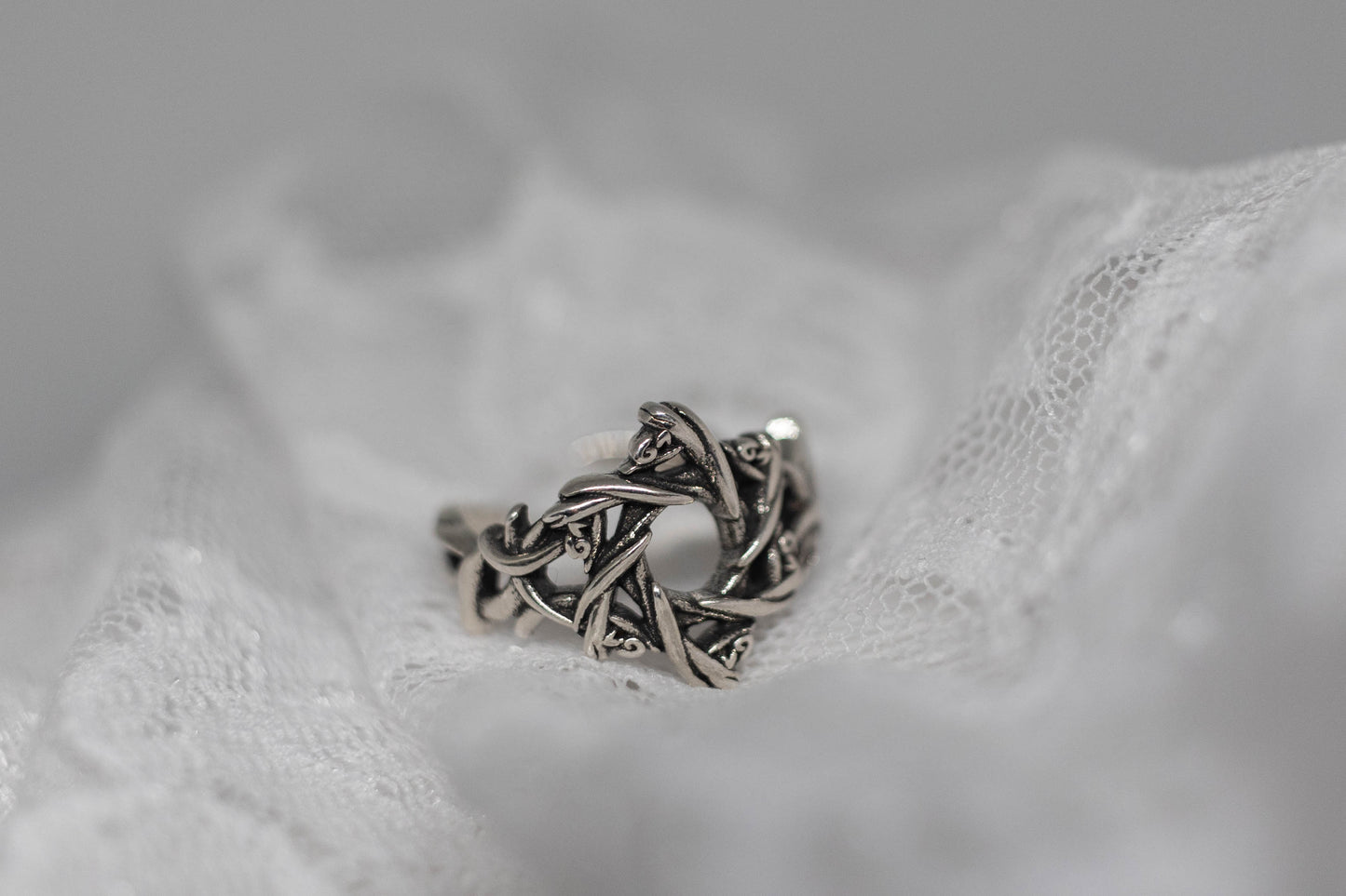 TWILIGHT VINE RING
