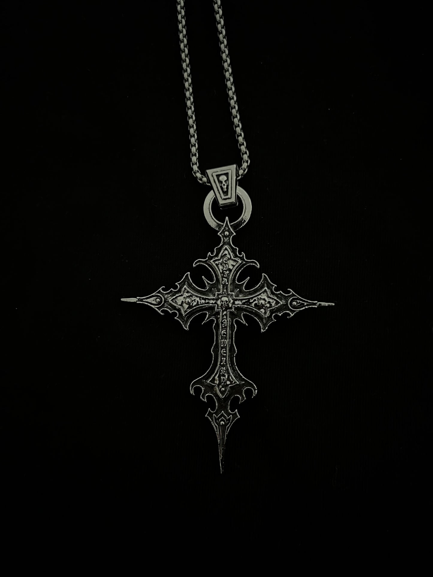 PUNKLRY SHARP CROSS NECKLACE