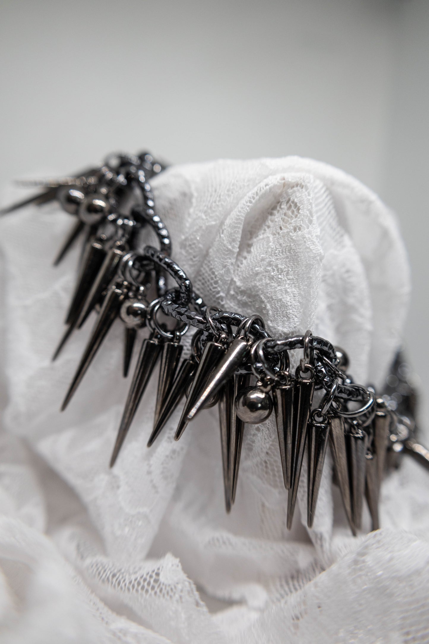 STEEL THORN NECKLACE