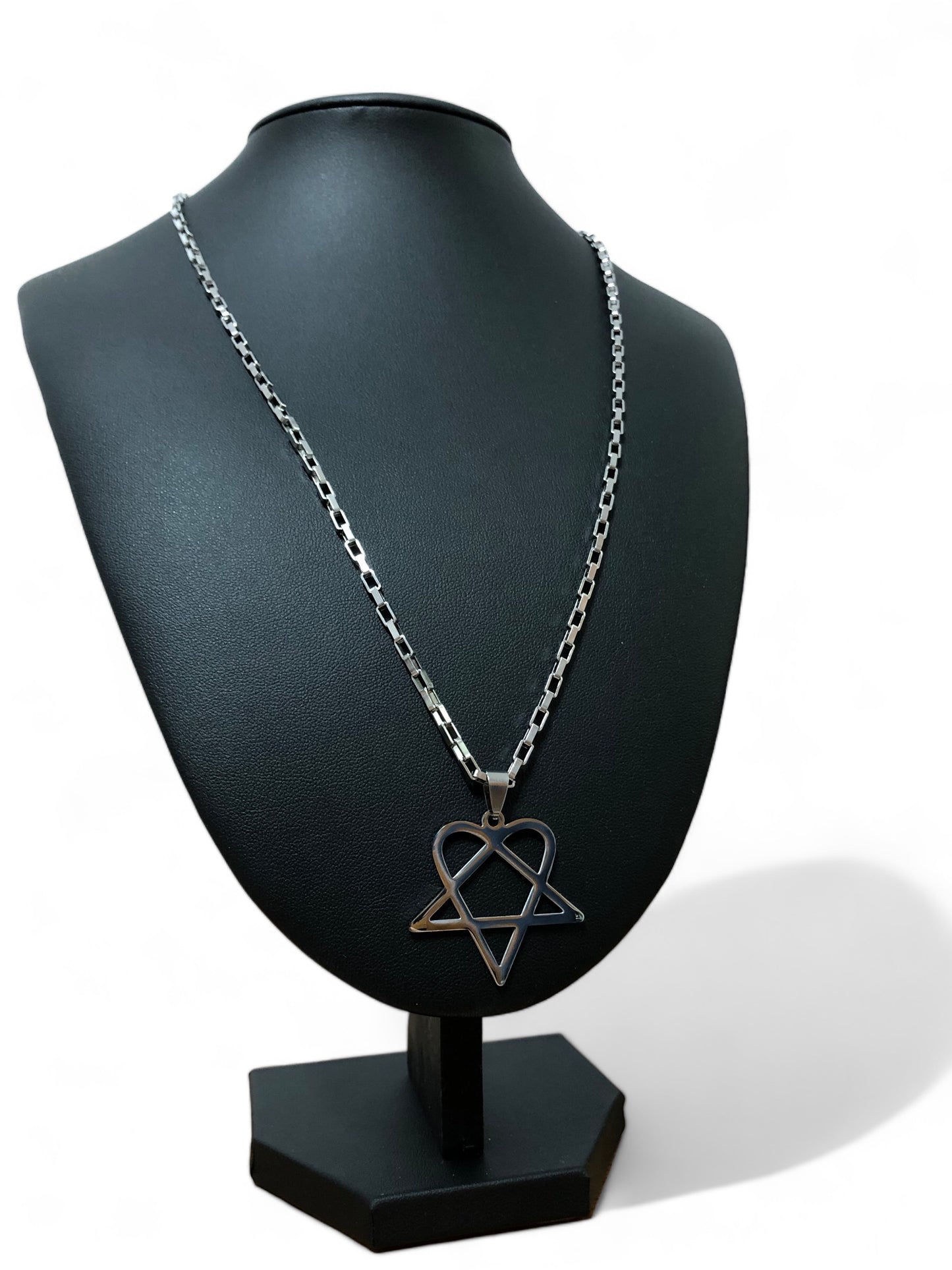 PUNKLRY HEARTAGRAM NECKLACE